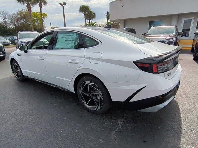 new 2024 Hyundai Sonata car, priced at $32,725