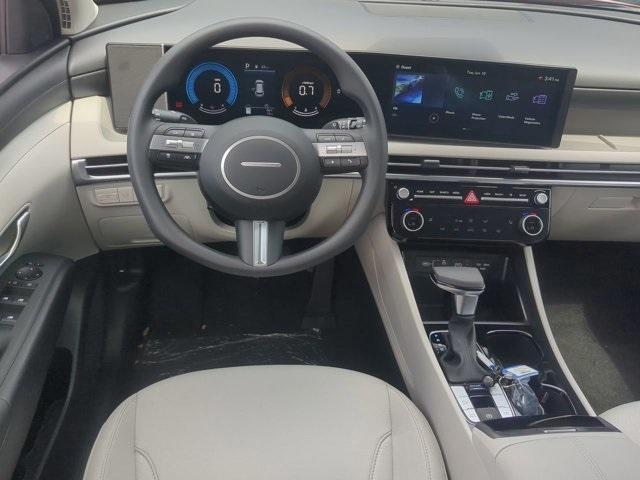 new 2025 Hyundai Tucson car, priced at $33,415