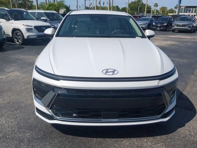 new 2025 Hyundai Sonata Hybrid car, priced at $33,540
