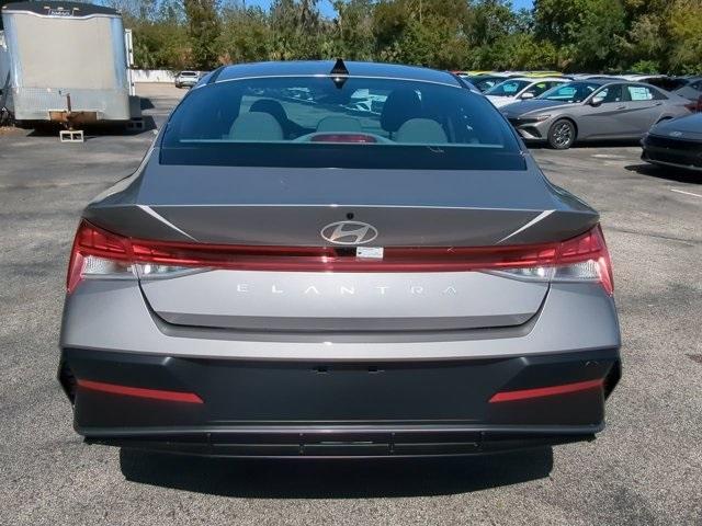 new 2025 Hyundai Elantra car, priced at $27,020