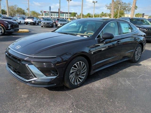 new 2025 Hyundai Sonata Hybrid car, priced at $39,485