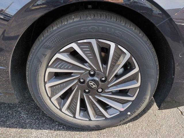 new 2025 Hyundai Sonata Hybrid car, priced at $39,485