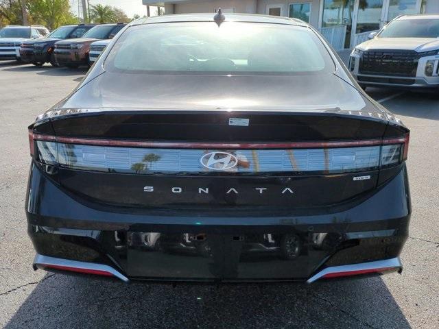 new 2025 Hyundai Sonata Hybrid car, priced at $39,485