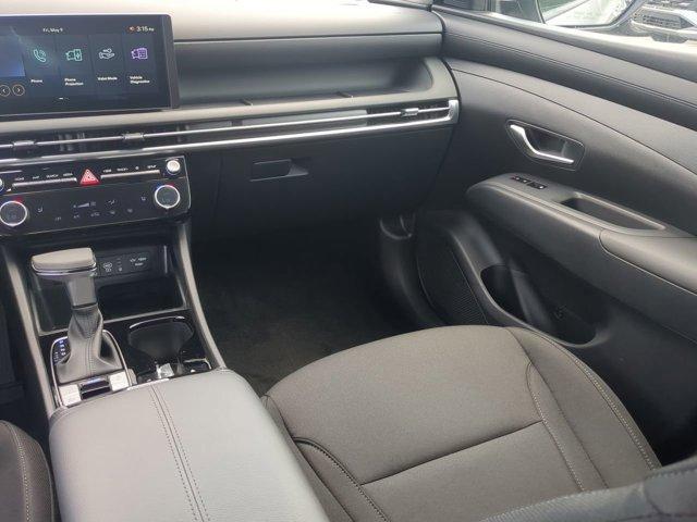 new 2025 Hyundai Tucson car, priced at $32,015