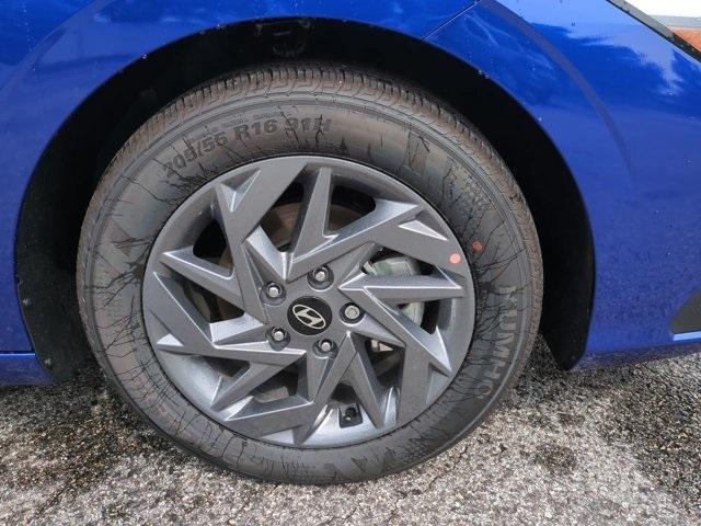 new 2025 Hyundai Elantra car, priced at $25,065