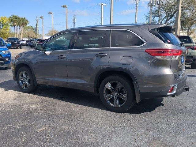 used 2017 Toyota Highlander car, priced at $22,985