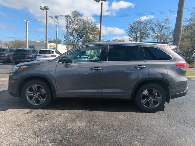 used 2017 Toyota Highlander car, priced at $22,985