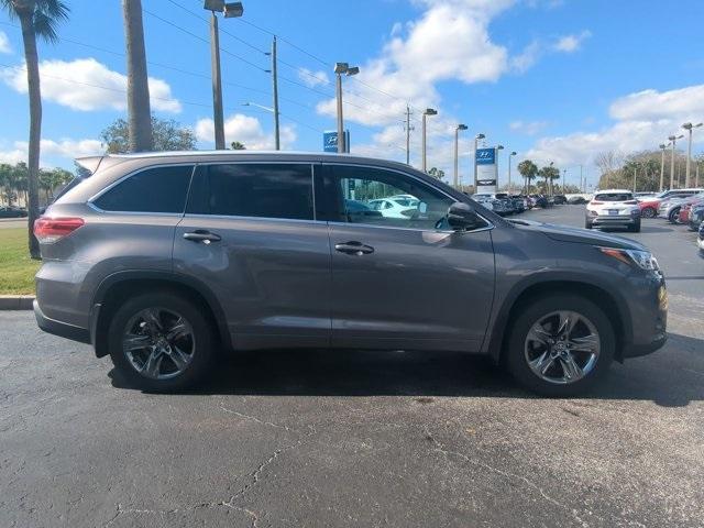 used 2017 Toyota Highlander car, priced at $22,985