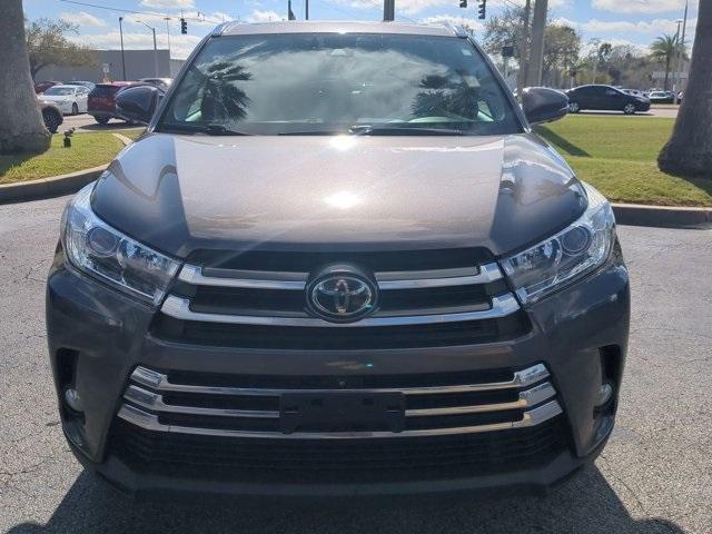 used 2017 Toyota Highlander car, priced at $22,985