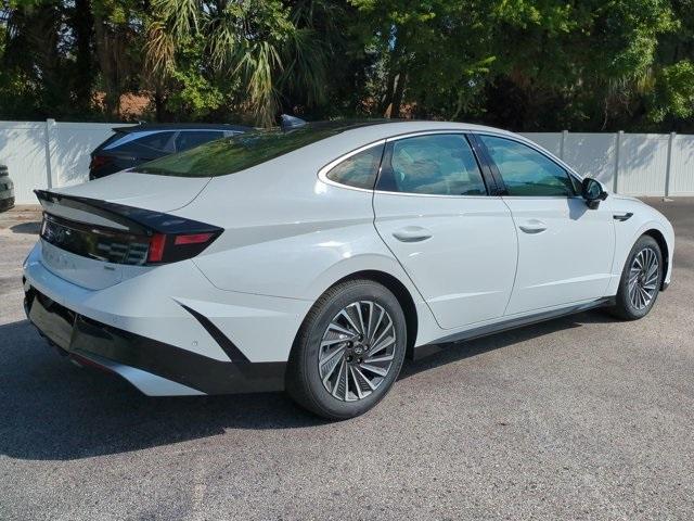 new 2024 Hyundai Sonata Hybrid car, priced at $39,375