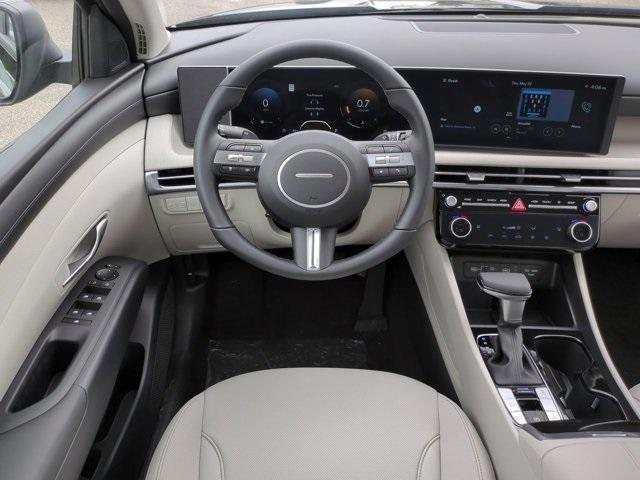 new 2025 Hyundai Tucson car, priced at $35,105