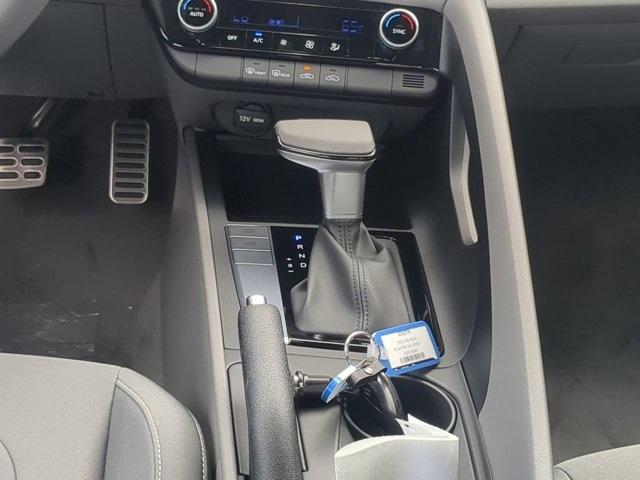 new 2025 Hyundai Elantra car, priced at $25,540