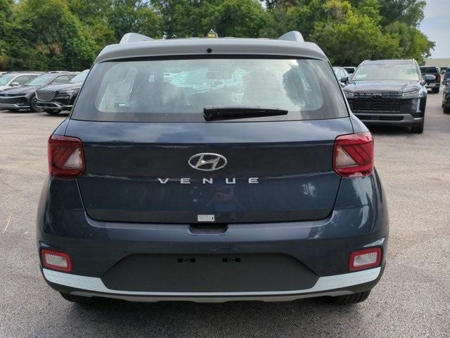 new 2024 Hyundai Venue car, priced at $25,095