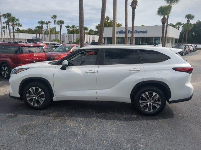 used 2023 Toyota Highlander car, priced at $35,492