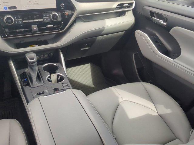 used 2023 Toyota Highlander car, priced at $35,492