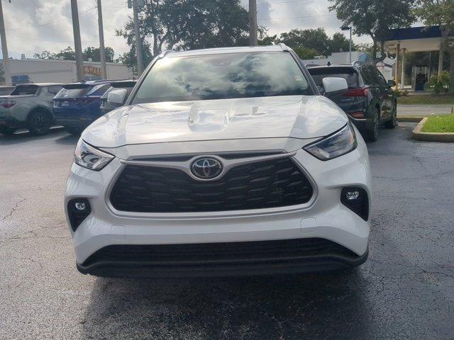 used 2023 Toyota Highlander car, priced at $35,492