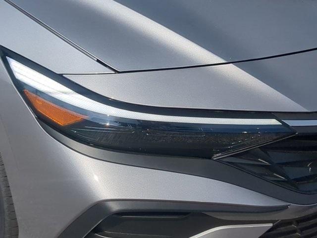 new 2025 Hyundai ELANTRA HEV car, priced at $29,185