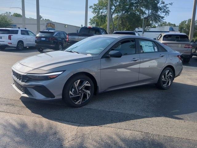 new 2025 Hyundai ELANTRA HEV car, priced at $29,185