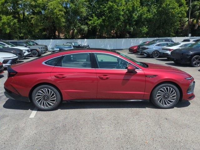 new 2024 Hyundai Sonata Hybrid car, priced at $38,905