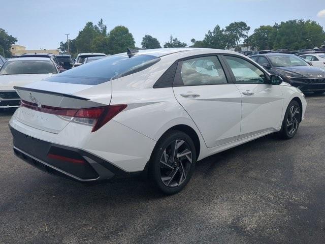 new 2025 Hyundai Elantra car, priced at $25,580