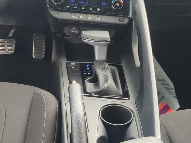 new 2025 Hyundai Elantra car, priced at $25,580