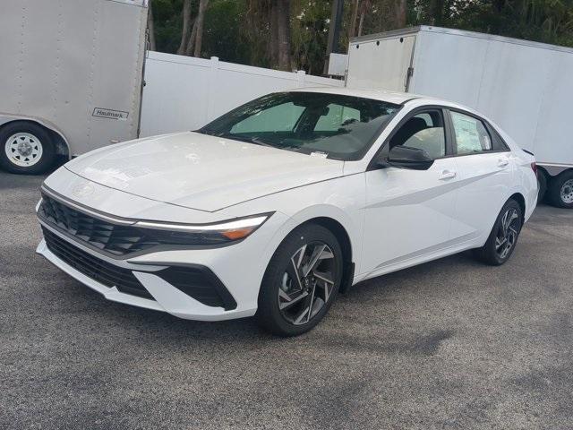 new 2025 Hyundai Elantra car, priced at $25,580