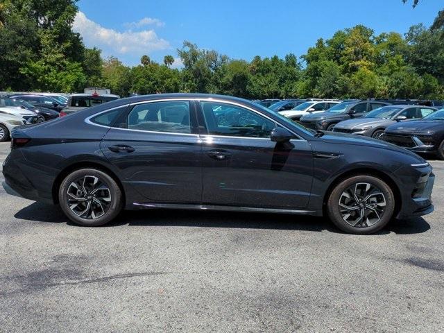 new 2024 Hyundai Sonata car, priced at $29,235