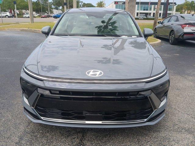 new 2025 Hyundai Sonata Hybrid car, priced at $32,935