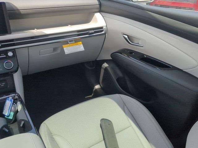 new 2025 Hyundai TUCSON Hybrid car, priced at $43,315
