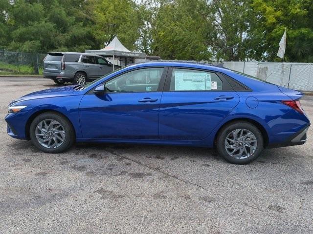 new 2025 Hyundai Elantra car, priced at $24,690