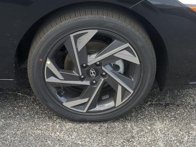 new 2025 Hyundai ELANTRA HEV car, priced at $31,550