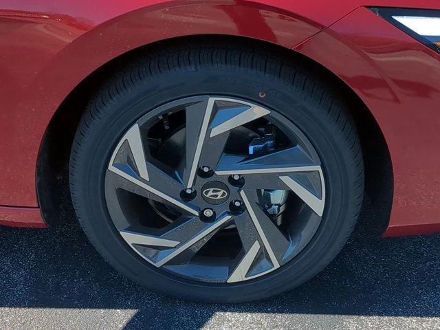 new 2025 Hyundai Elantra car, priced at $28,925