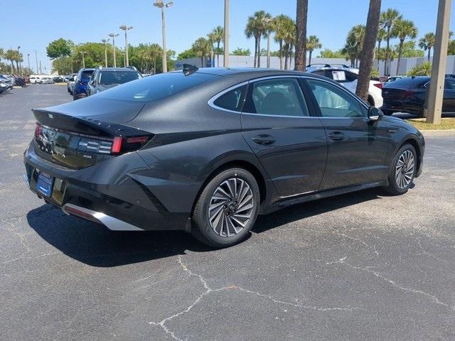 new 2025 Hyundai Sonata Hybrid car, priced at $39,485