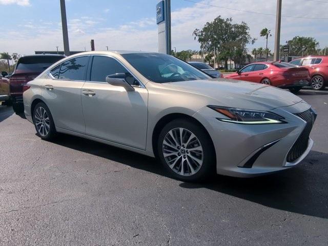 used 2019 Lexus ES 350 car, priced at $31,890