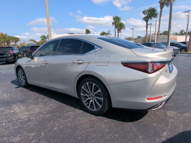 used 2019 Lexus ES 350 car, priced at $31,890