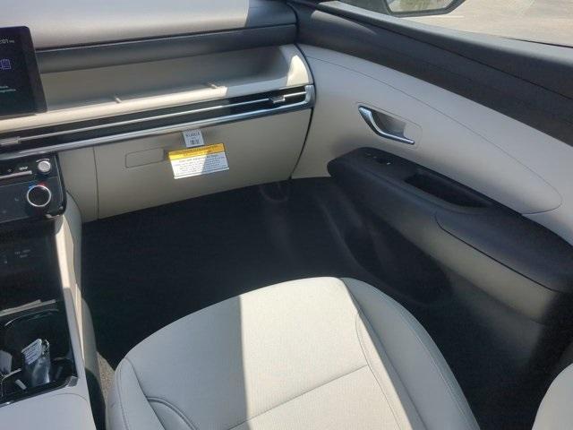 new 2025 Hyundai Tucson car, priced at $32,680