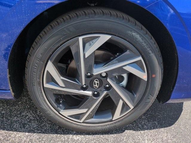 new 2025 Hyundai Elantra car, priced at $28,545