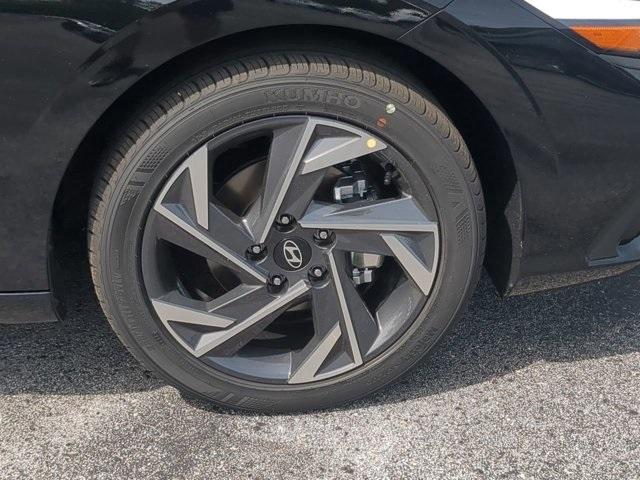 new 2025 Hyundai Elantra car, priced at $25,165