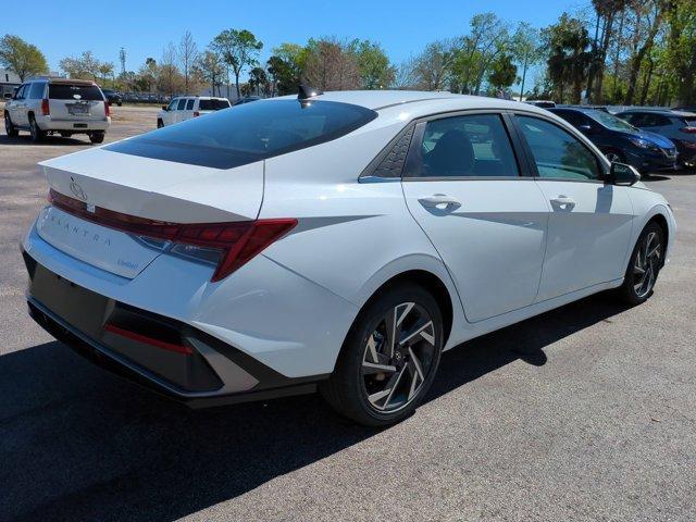 new 2025 Hyundai Elantra car, priced at $28,900