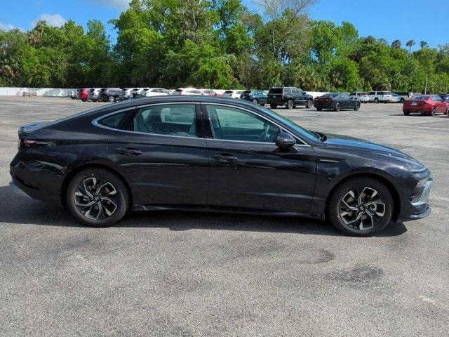 new 2025 Hyundai Sonata car, priced at $29,880