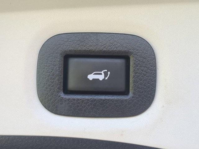used 2019 Nissan Rogue car, priced at $18,999