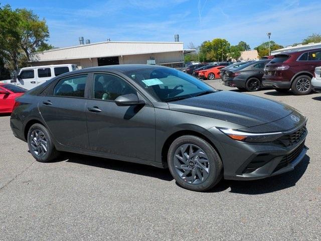 new 2025 Hyundai Elantra car, priced at $24,705