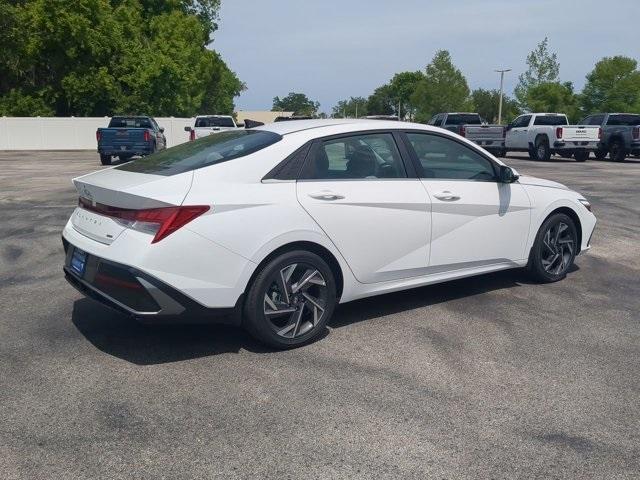 new 2025 Hyundai ELANTRA HEV car, priced at $32,060