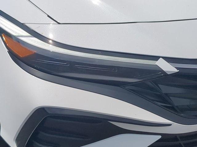new 2025 Hyundai ELANTRA HEV car, priced at $32,060