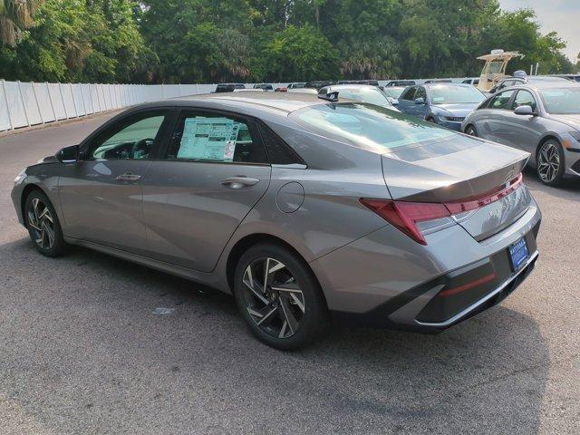 new 2024 Hyundai Elantra car, priced at $27,045