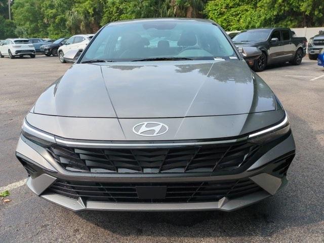 new 2024 Hyundai Elantra car, priced at $27,045