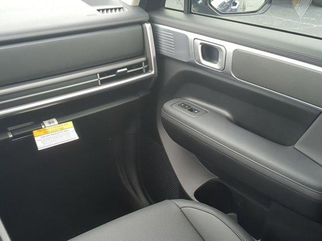 new 2025 Hyundai Santa Fe car, priced at $39,105