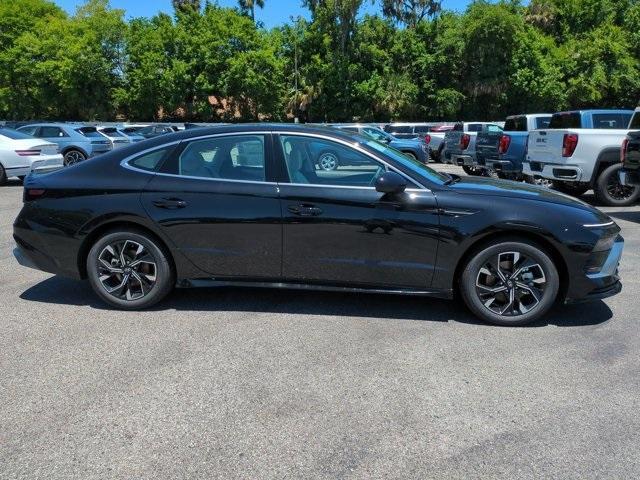 new 2024 Hyundai Sonata car, priced at $29,235