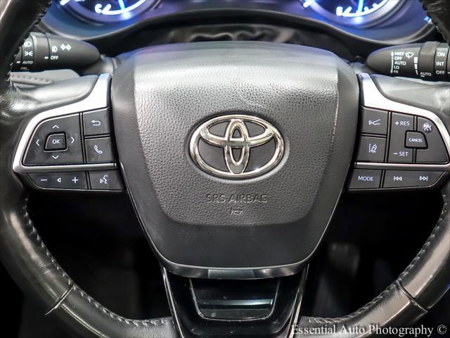 used 2021 Toyota Highlander Hybrid car, priced at $30,995