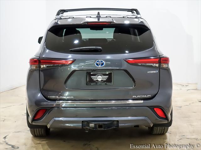 used 2021 Toyota Highlander Hybrid car, priced at $30,995